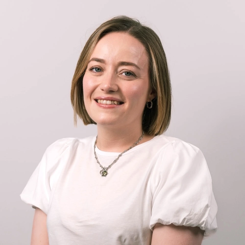 Lauren - Smethurst & Co